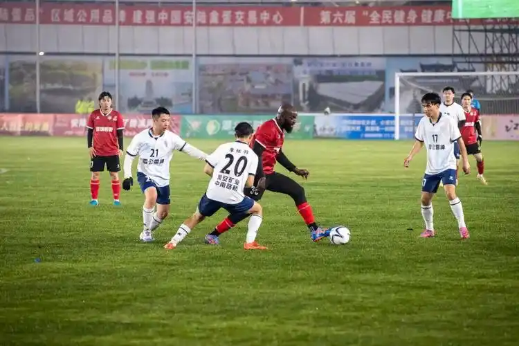 德国乙级联赛：不莱梅 VS 帕德博恩